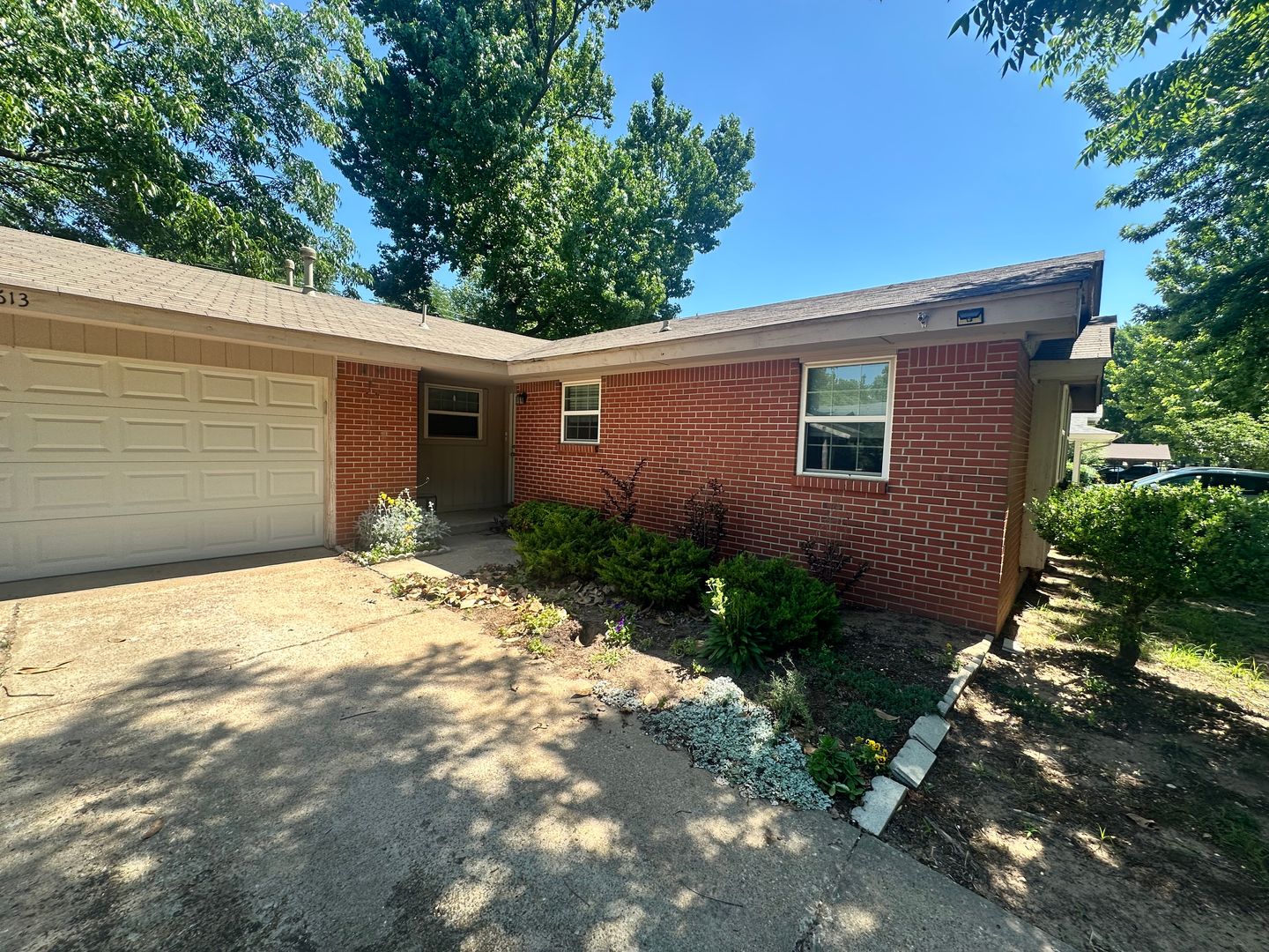 Norman House: 1613 Vine St