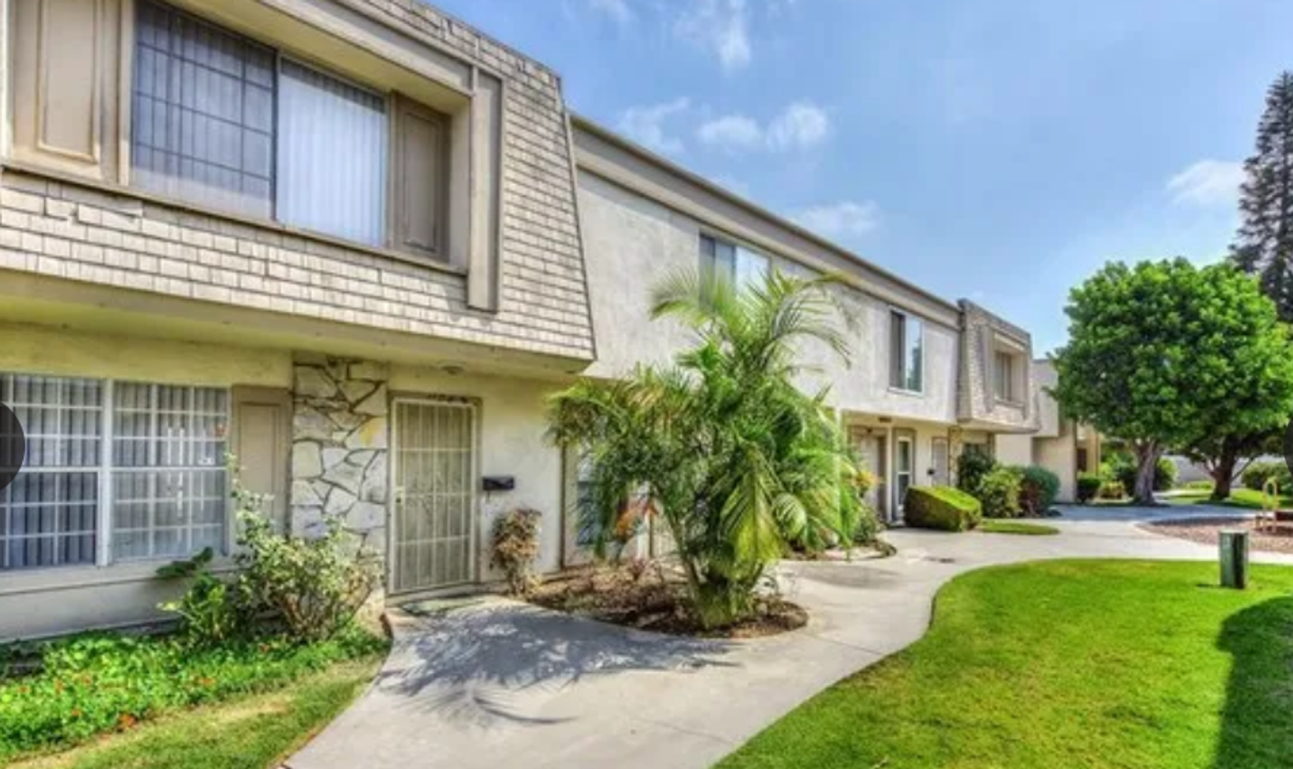 Fountain Valley Apartment: 11086 El Amarillo Ave