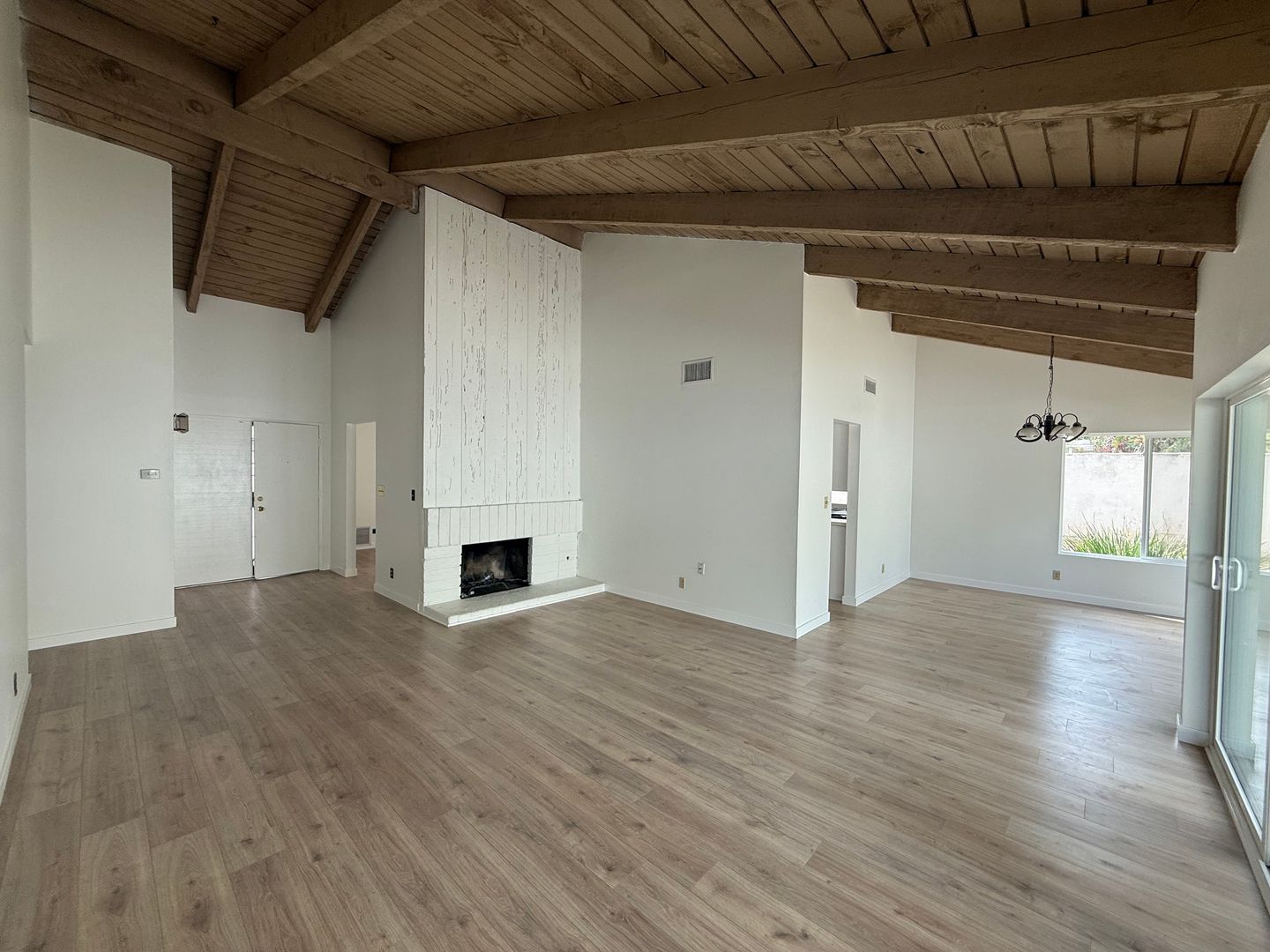 Lake Forest House: 24625 Overlake Dr.