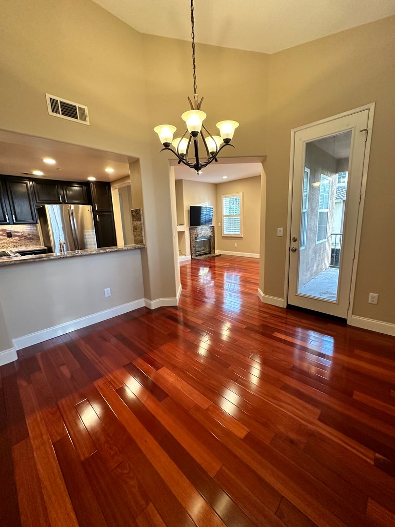 Irvine House: 722 Timberwood
