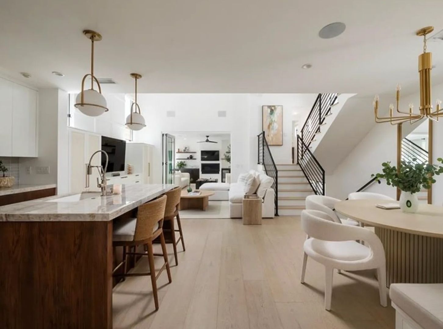 Corona Del Mar House: 428 1/2 Fernleaf Ave