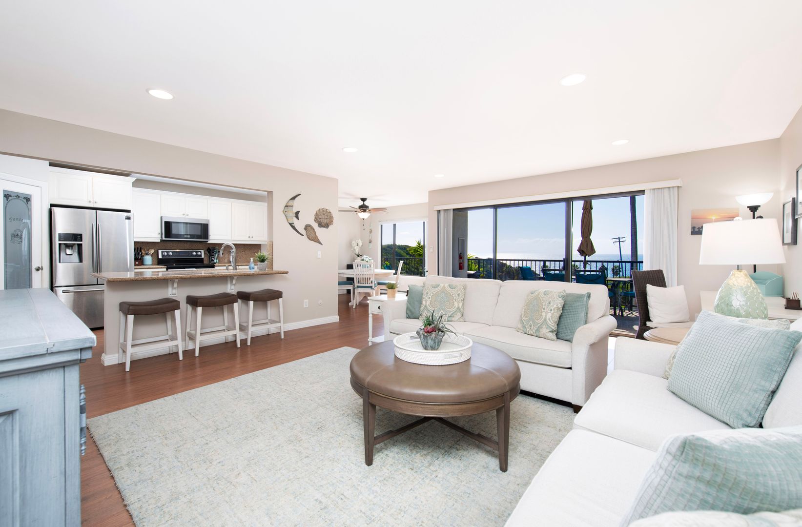 San Clemente House: 235 Avenida Lobeiro #111