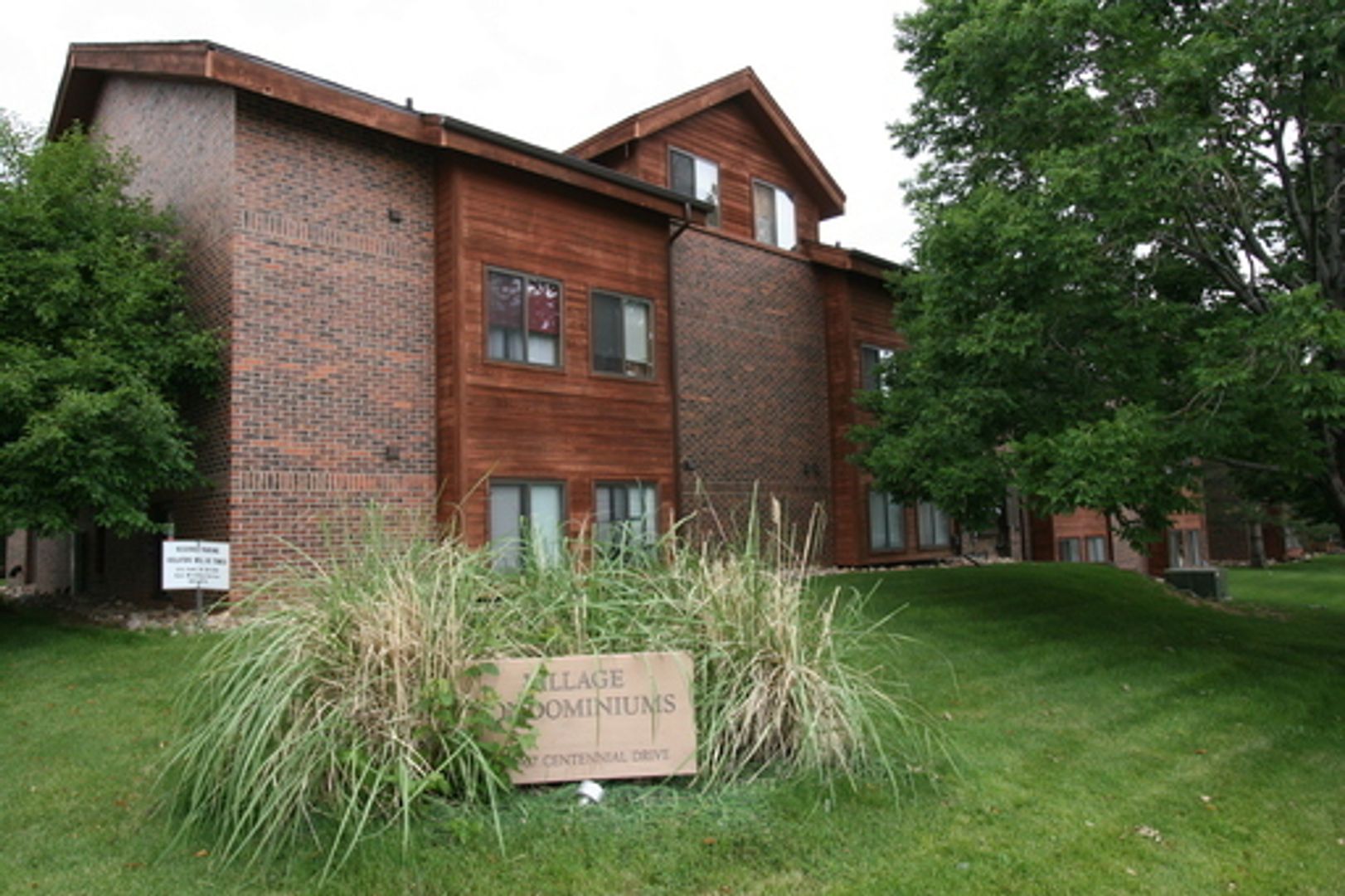 Louisville Apartment: 1903 - 1957 Centennial Drive