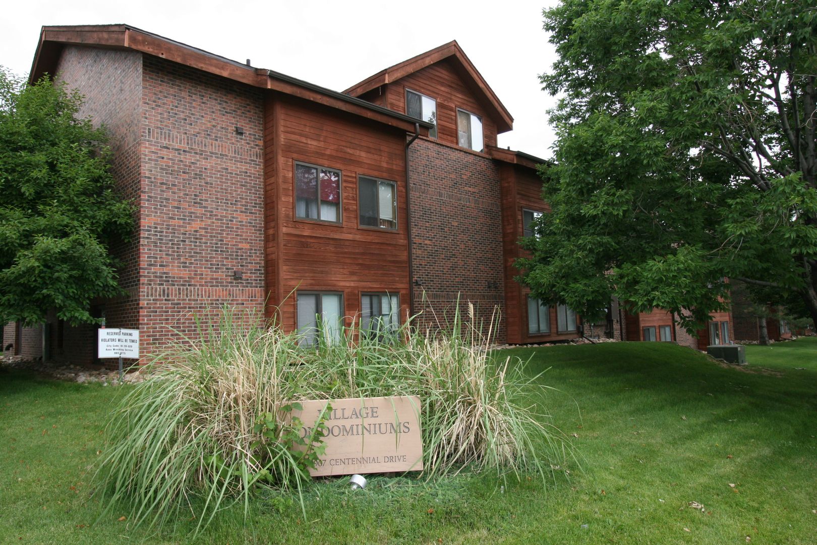 Louisville Apartment: 1903 - 1957 Centennial Drive