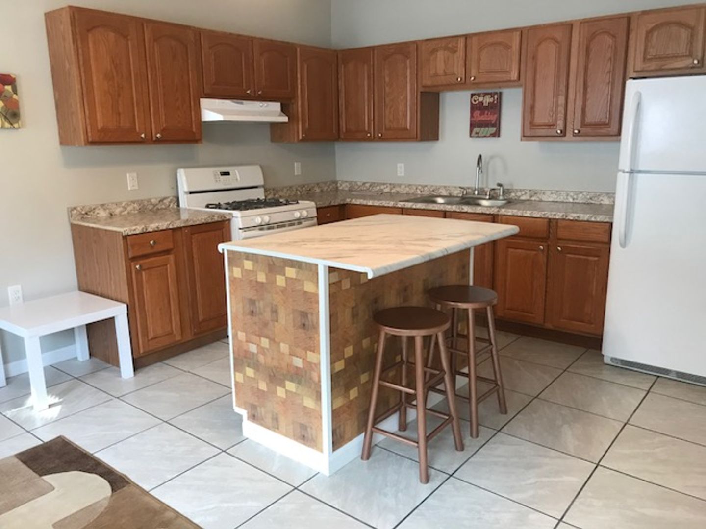 Erie Apartment: 510 W 5th St