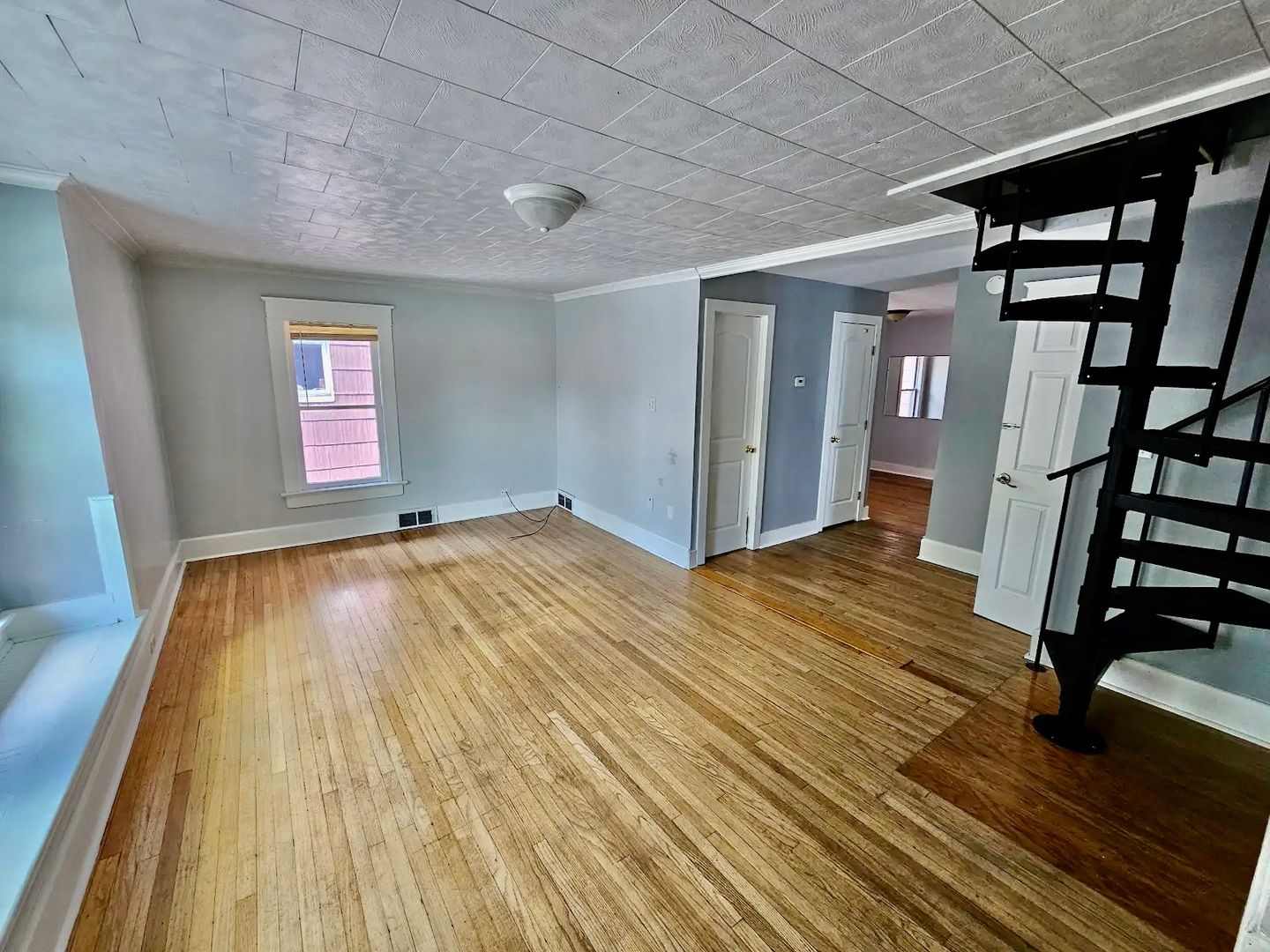 Erie Apartment: 911 Weschler Ave - APT 2