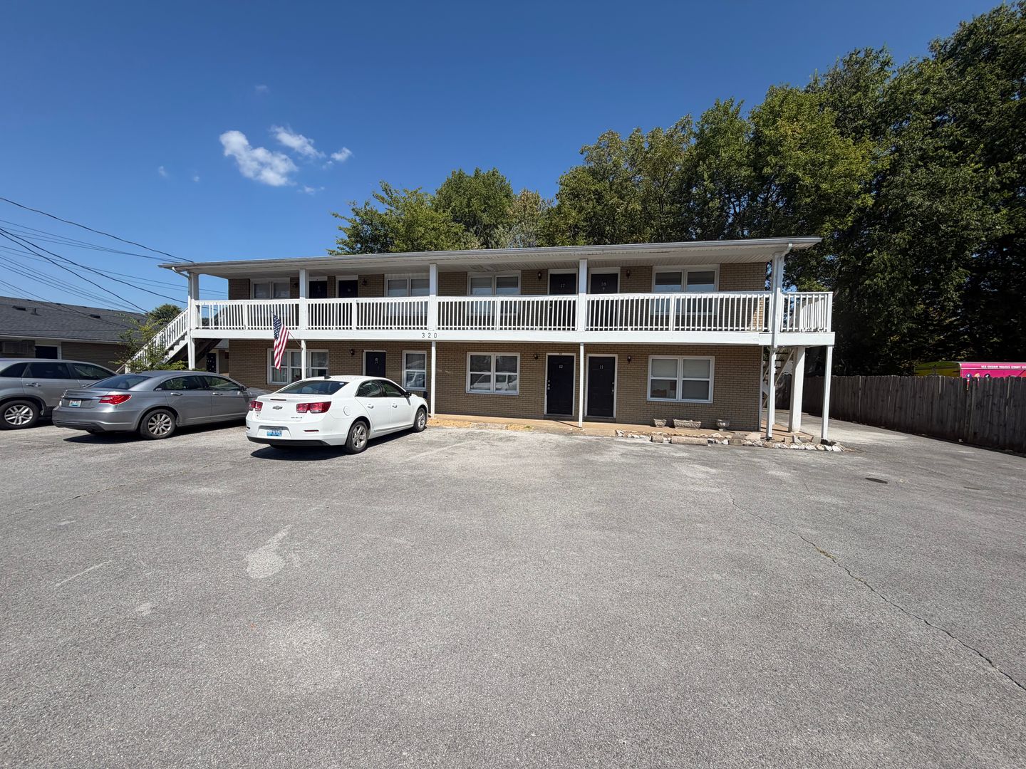 Bowling Green Apartment: 320 Old Morgantown Road