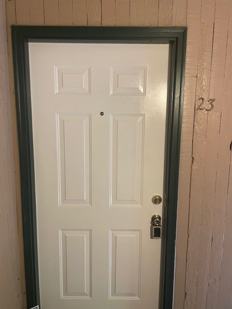 Portland Apartment: 2530-2545 SE 125th Ave