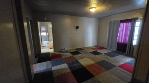 4bd/1ba - Spacious Apartment – photo 1