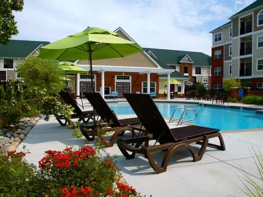 B2X | 2 Bed 2 Bath | 1230 sf | $1930 - $2218 | 6 to 15 month lease terms – photo 1