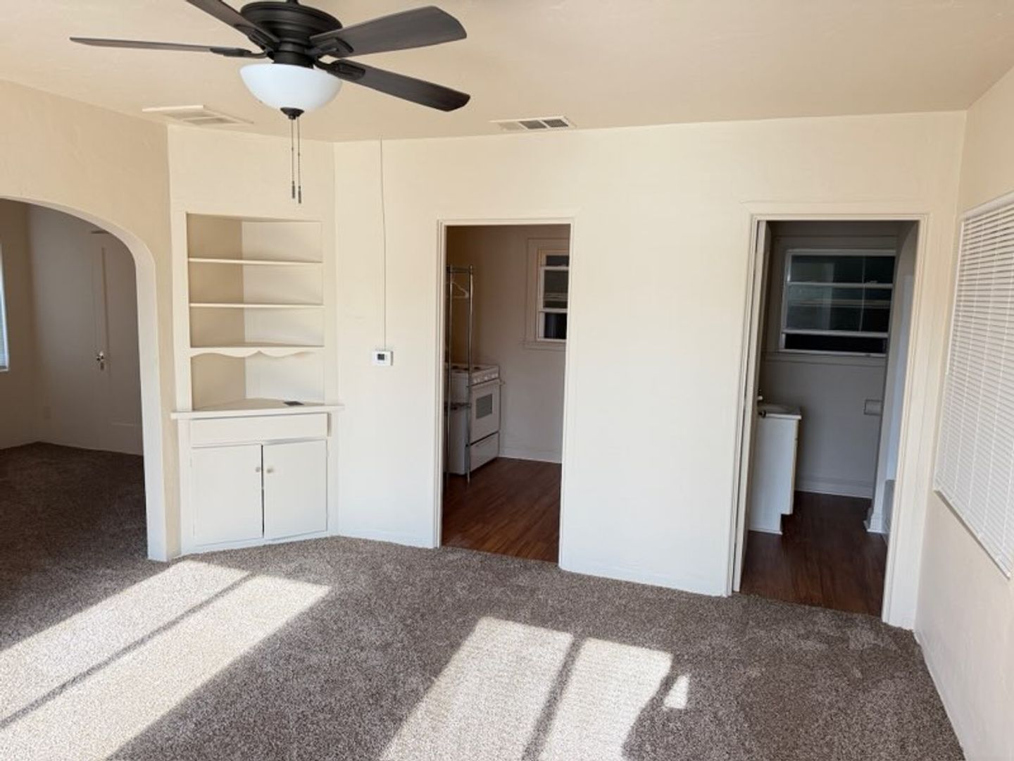 Linden Apartment: 19031.5 E Hwy 26 - Linden CA