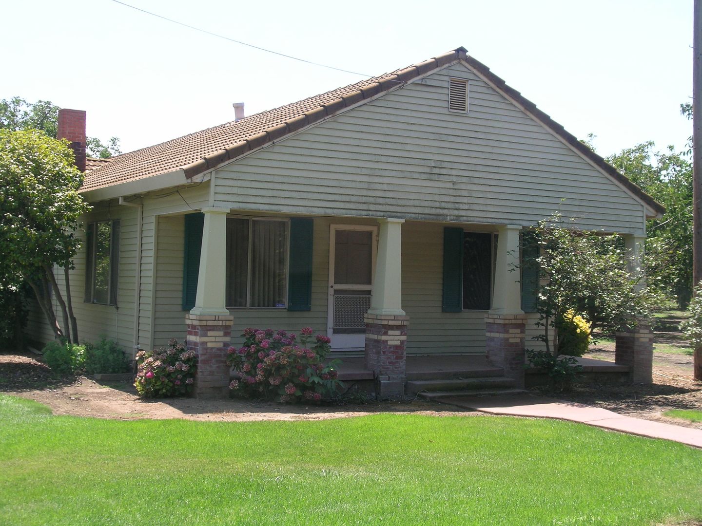 Linden House: 16970 E. Milton Rd.