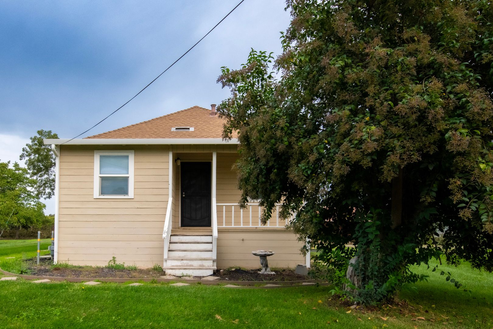 Stockton House: 1974 Snyder Ln