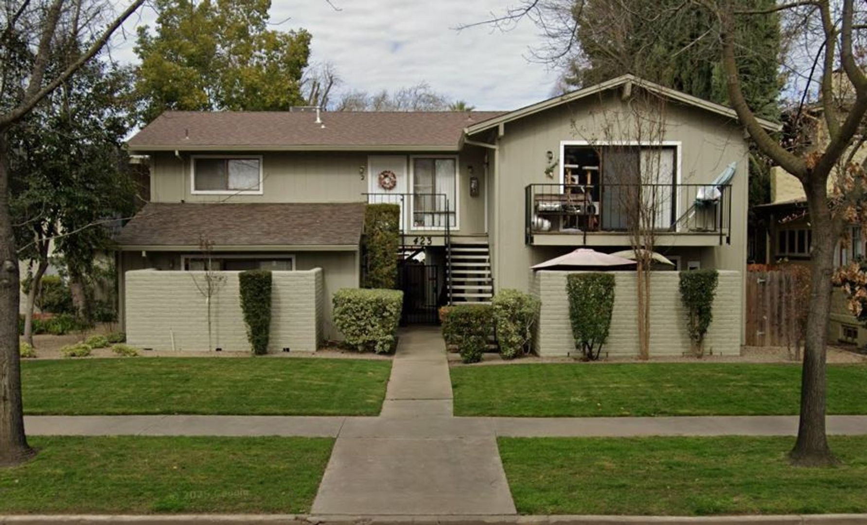 Lodi Apartment: 423 W. Elm St