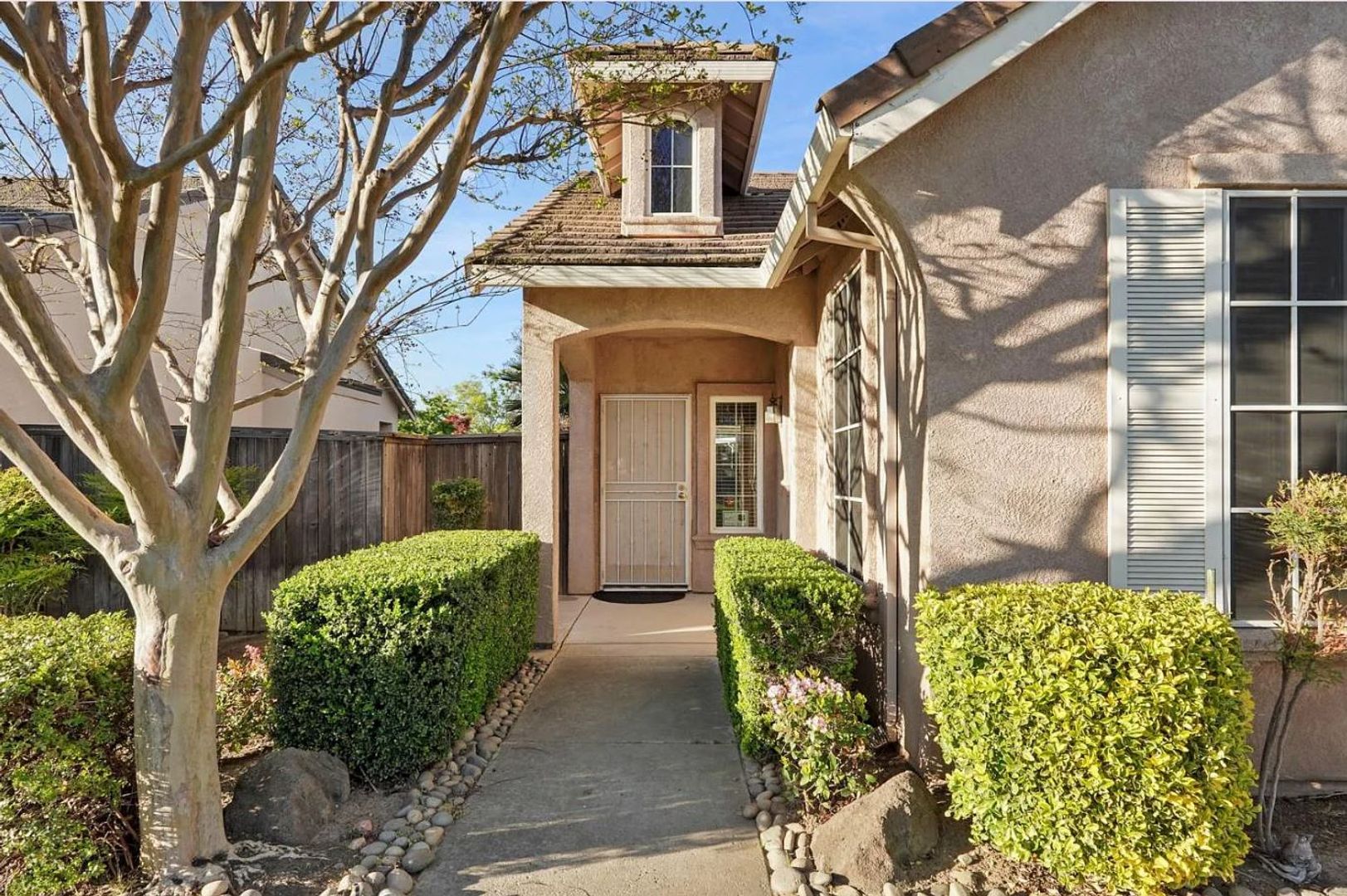 Lodi House: 1911 Lexington Dr.