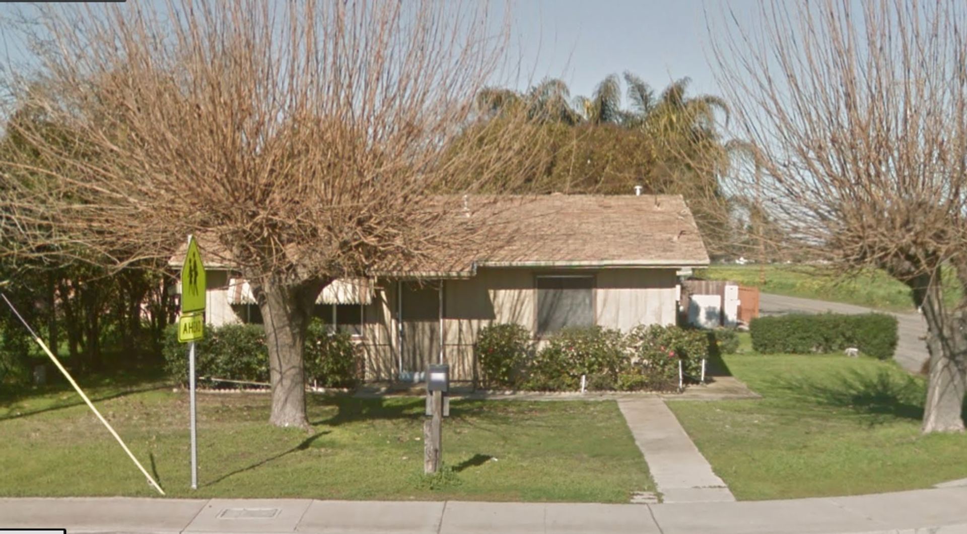 Stockton House: 4833 E. Main St.