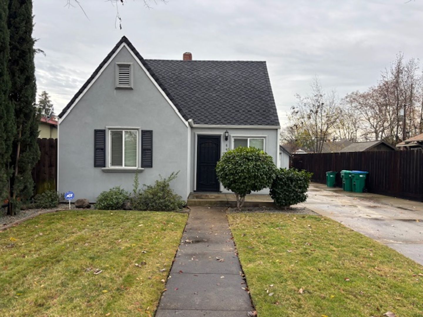Lodi House: 845 S. School St