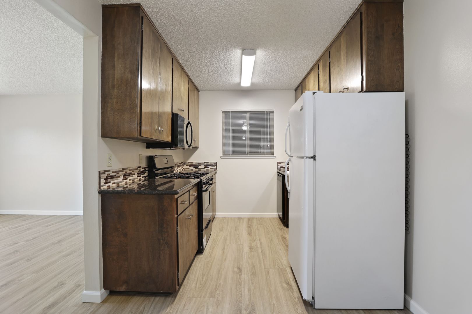 Lodi Apartment: 1301 W Lodi Ave