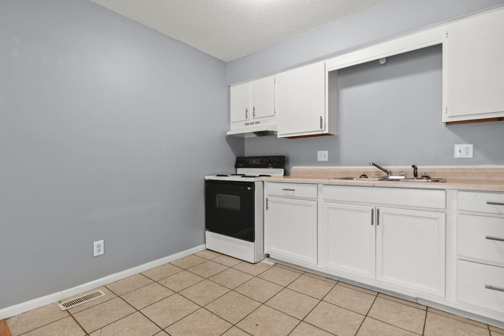2852 Stanton -Building 9 of 12