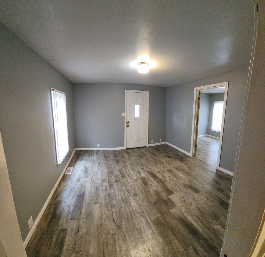 Nice 1 bedroom with full basement 10 of 12