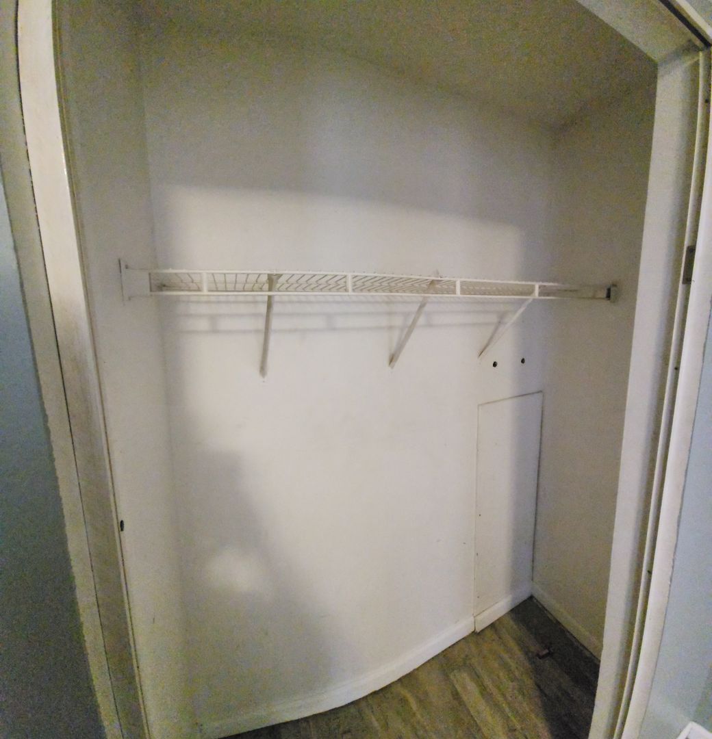 Nice 1 bedroom with full basement 12 of 12