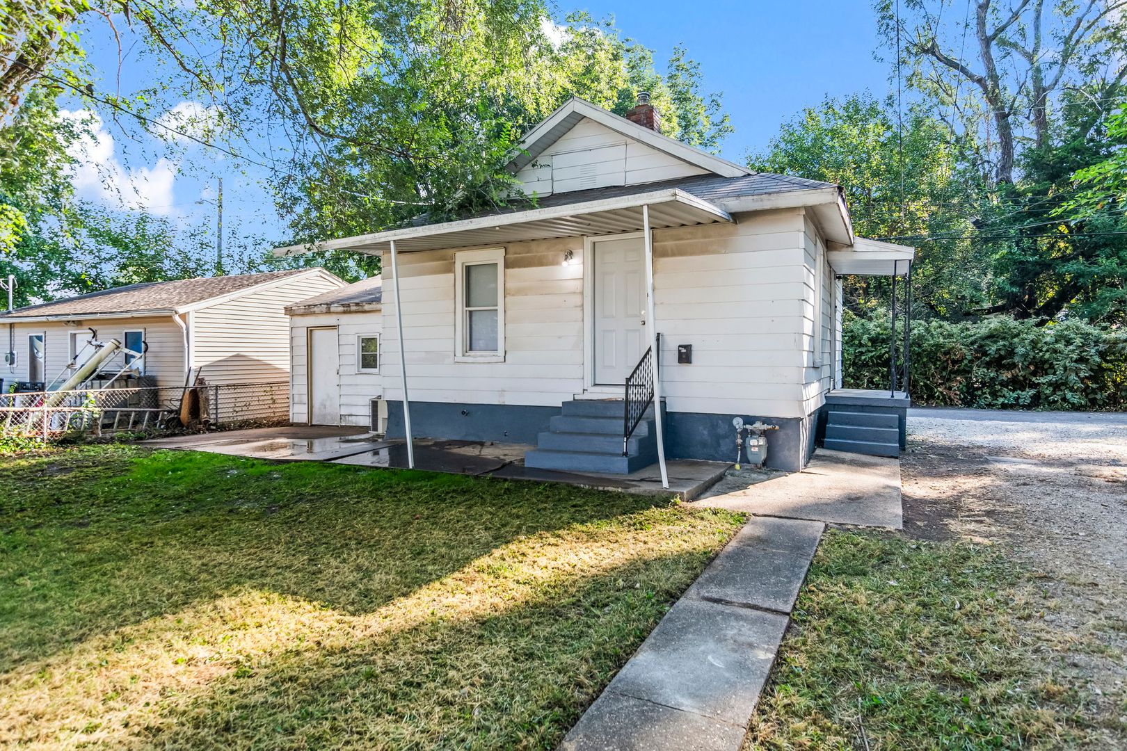 Nice 1 bedroom with full basement 9 of 12
