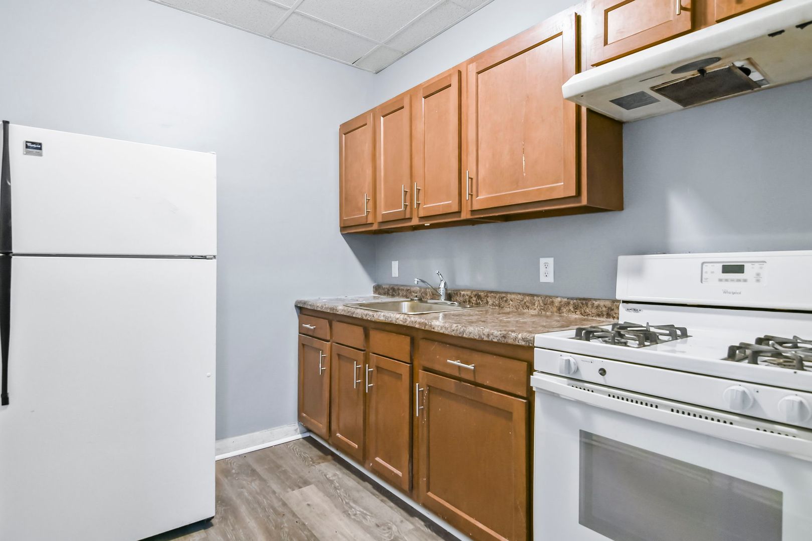 Springfield Apartment: 1127 N. 12th Street