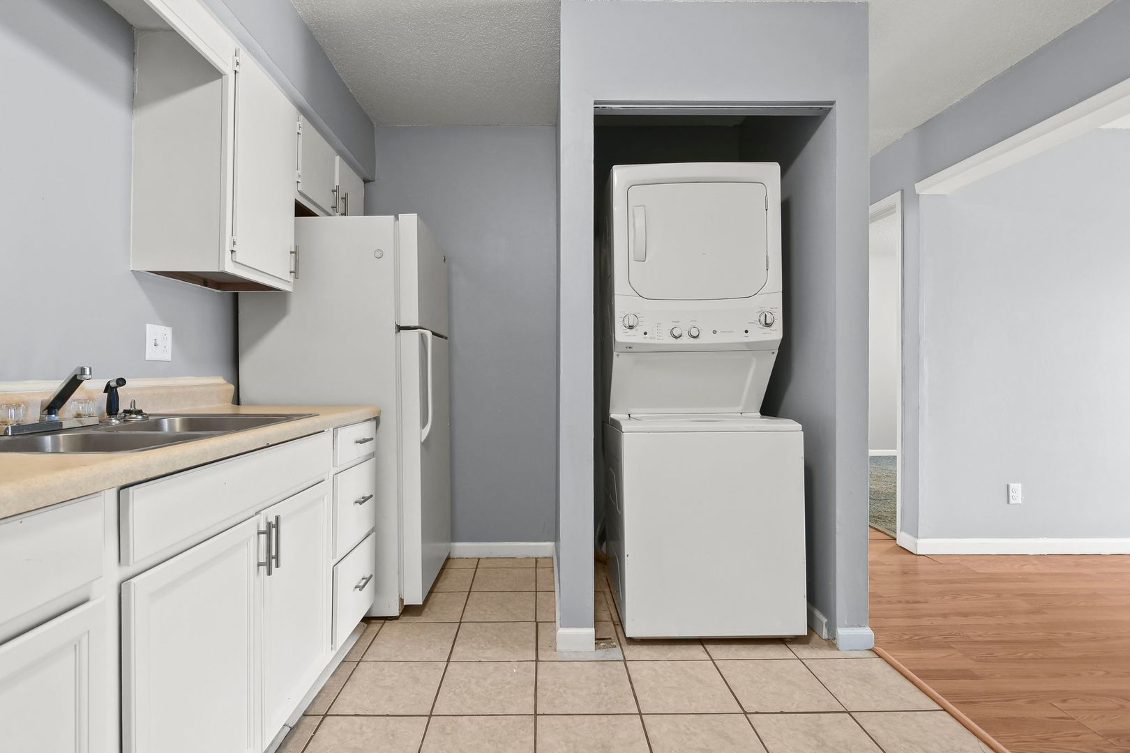 Laundry room at 2852 Stanton -Building