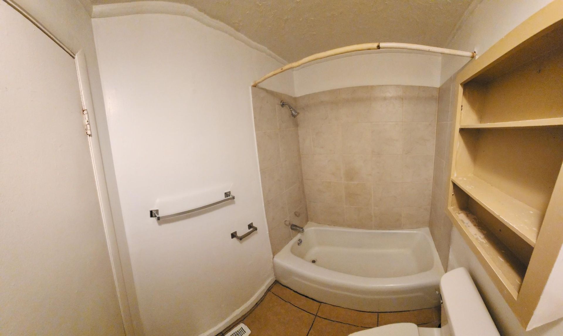 Nice 1 bedroom with full basement 2 of 12