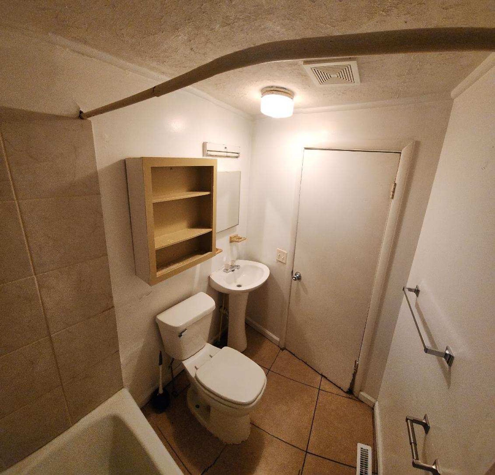 Nice 1 bedroom with full basement 5 of 12