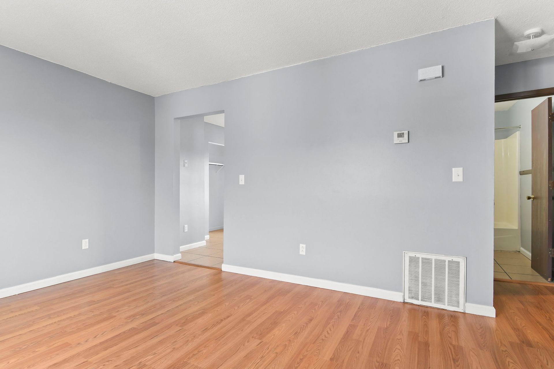 Springfield Apartment: 2848 Stanton St.