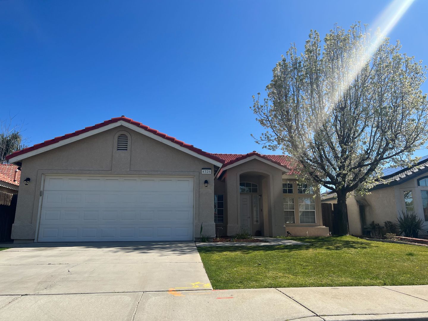Bakersfield House: 4326 Stride Way