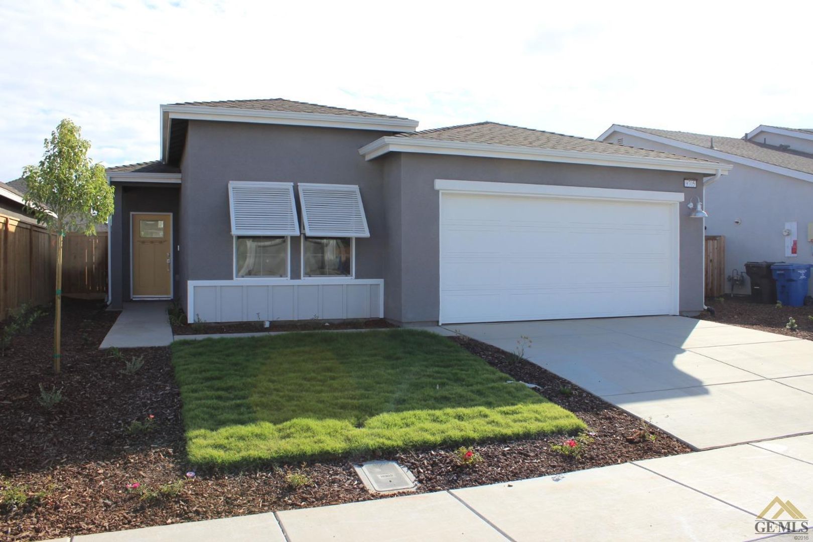 Shafter House: 9705 Amberdale Way