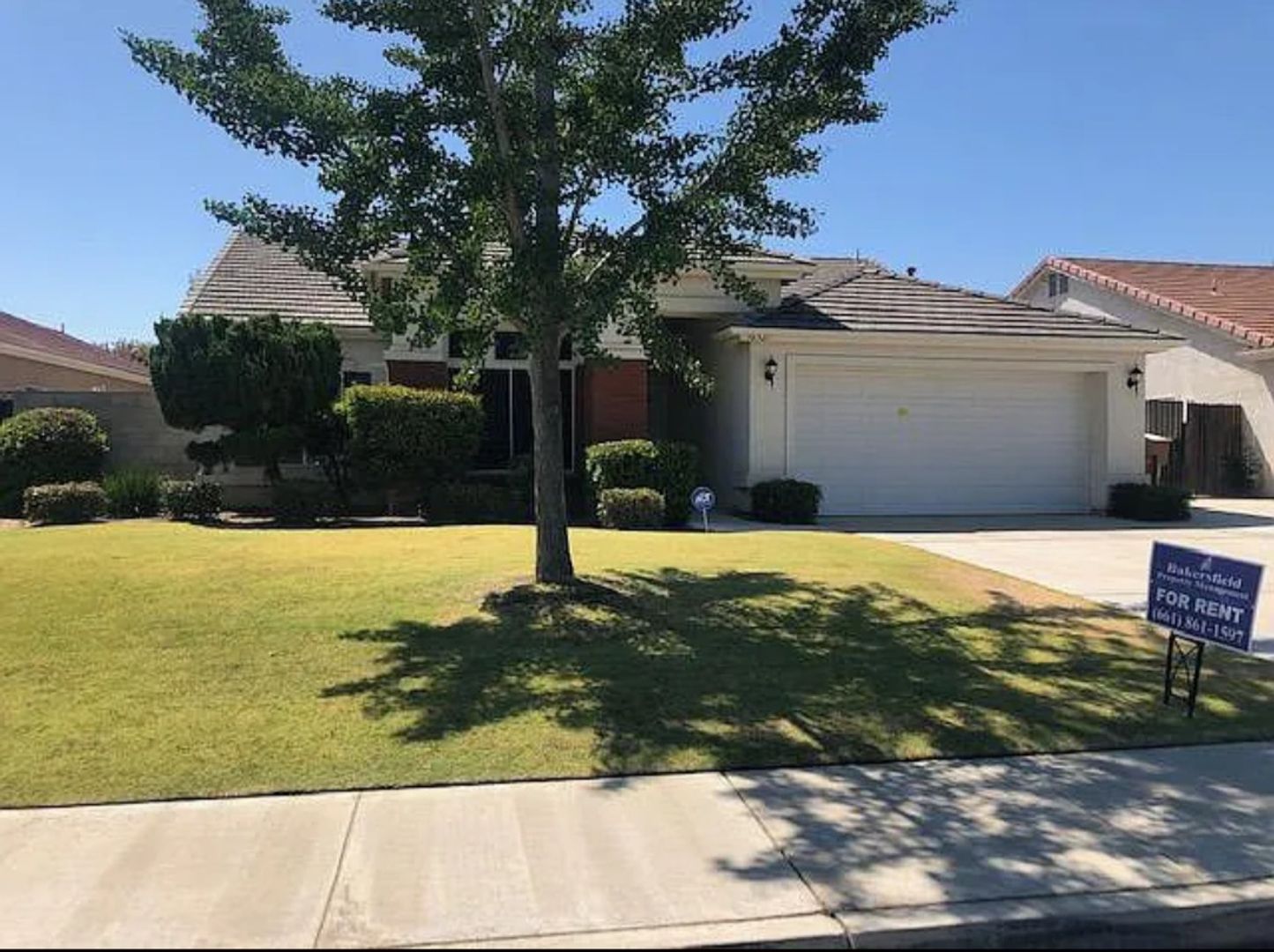 Bakersfield House: 10321 Bichester Court