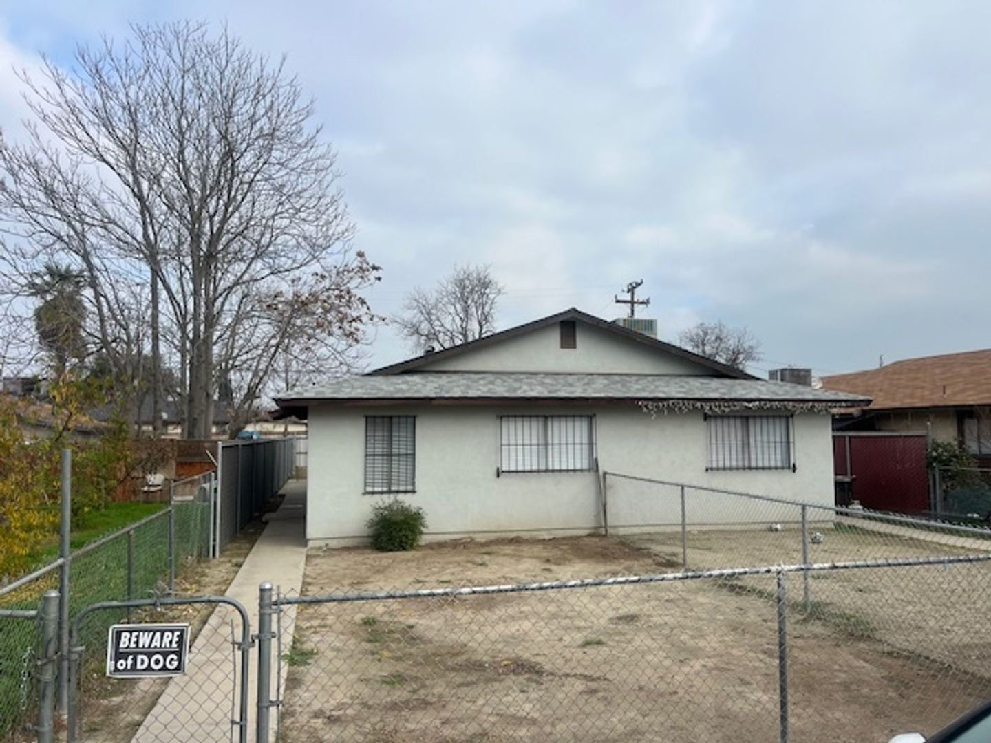 Bakersfield House: 414 Villa #A