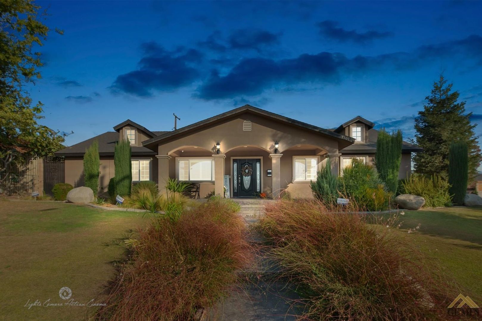 Bakersfield House: 3301 Mount Vernon Ave