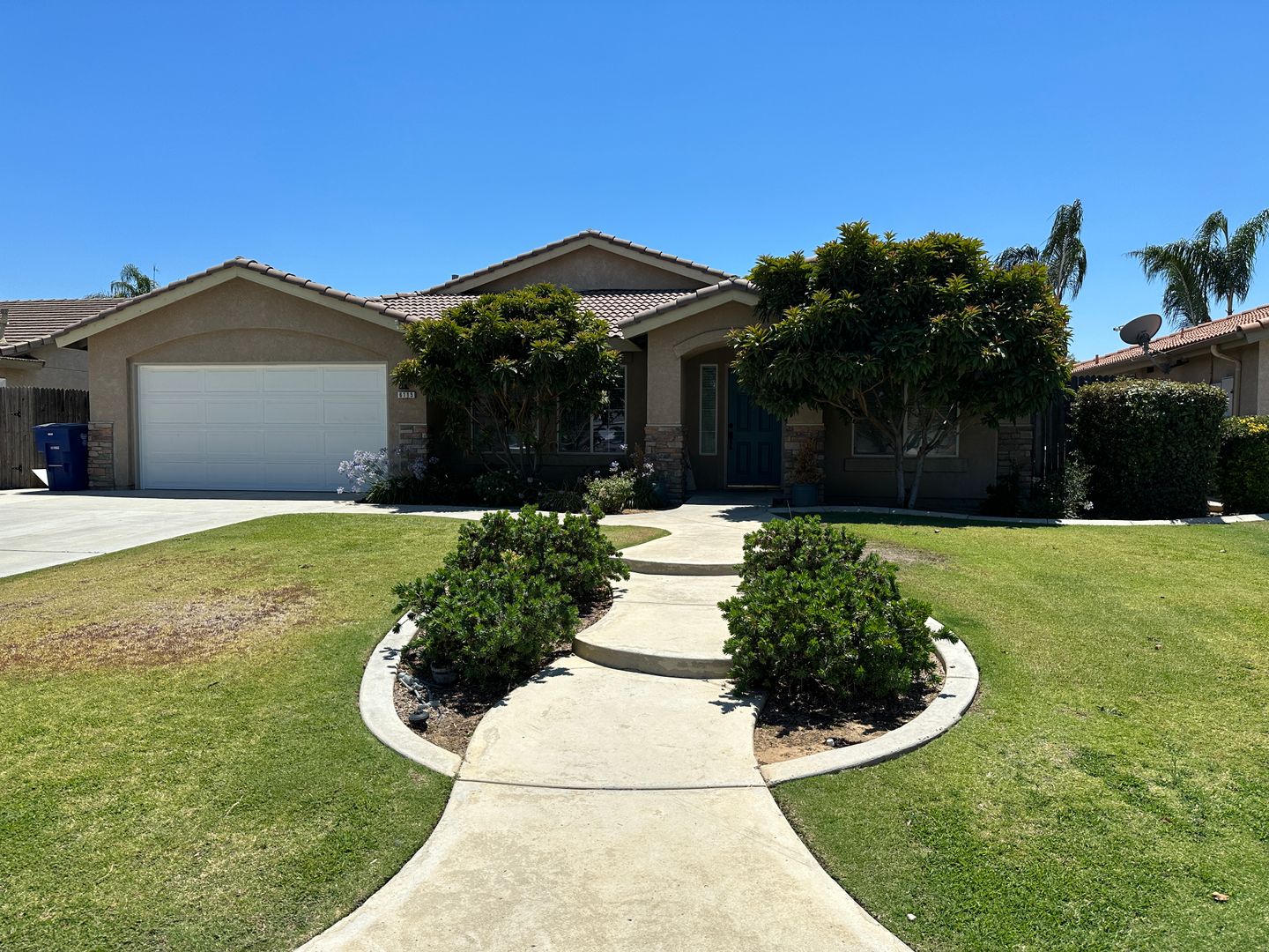 Bakersfield House: 6115 Potenza Lane