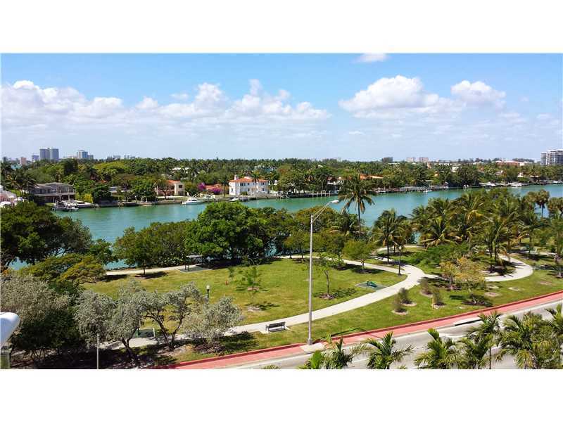 Miami Beach Apartment: 6362 Collins Avenue