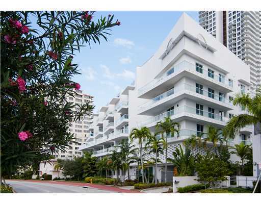 Miami Beach Apartment: 6362 Collins Avenue