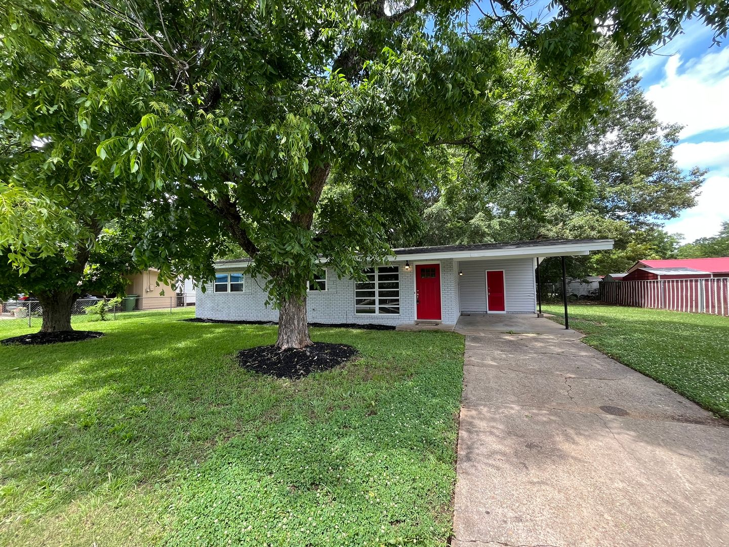Columbus House: 2503 Broadmoor Drive