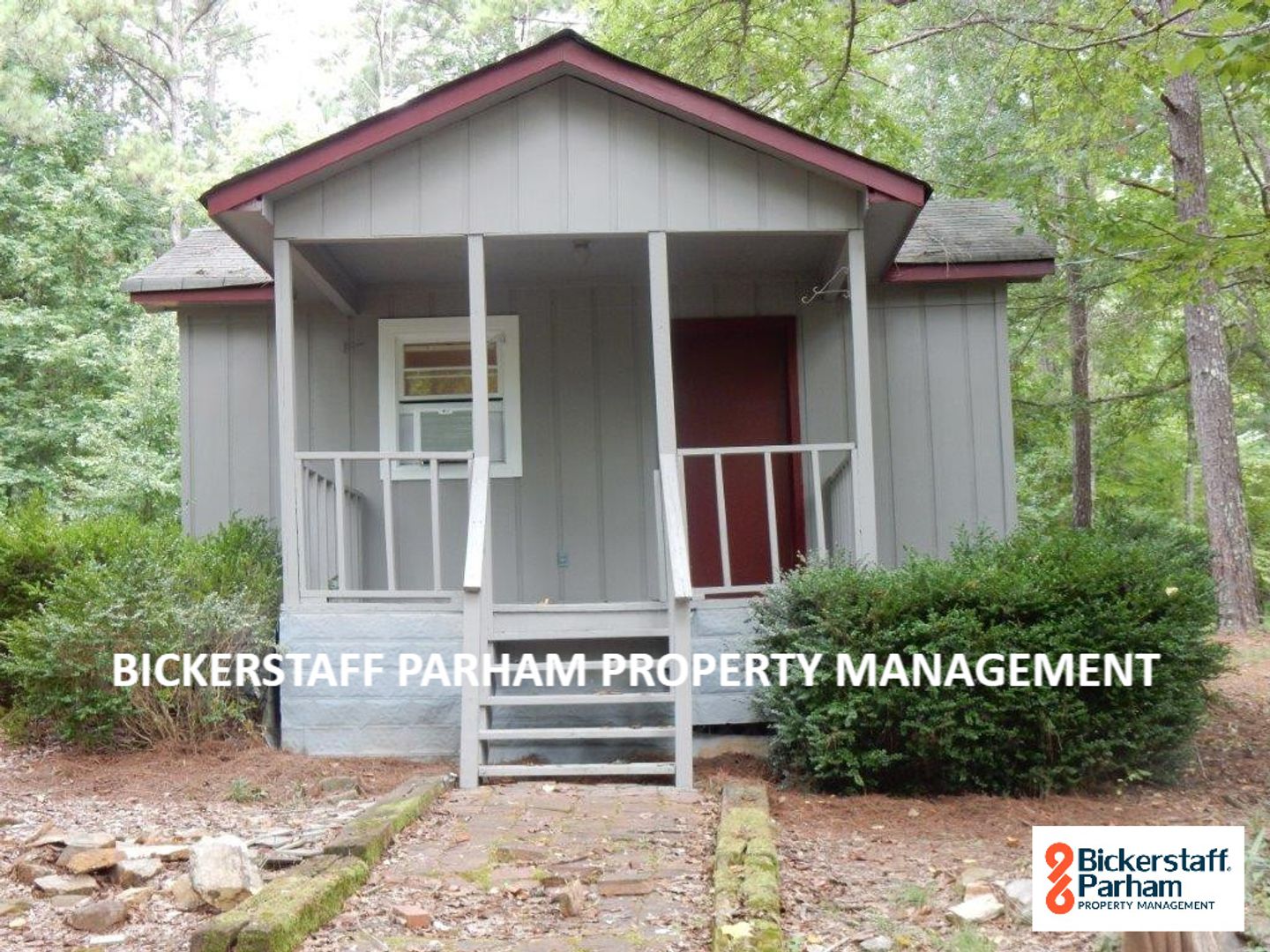 Salem House: 941 Lee Road 424