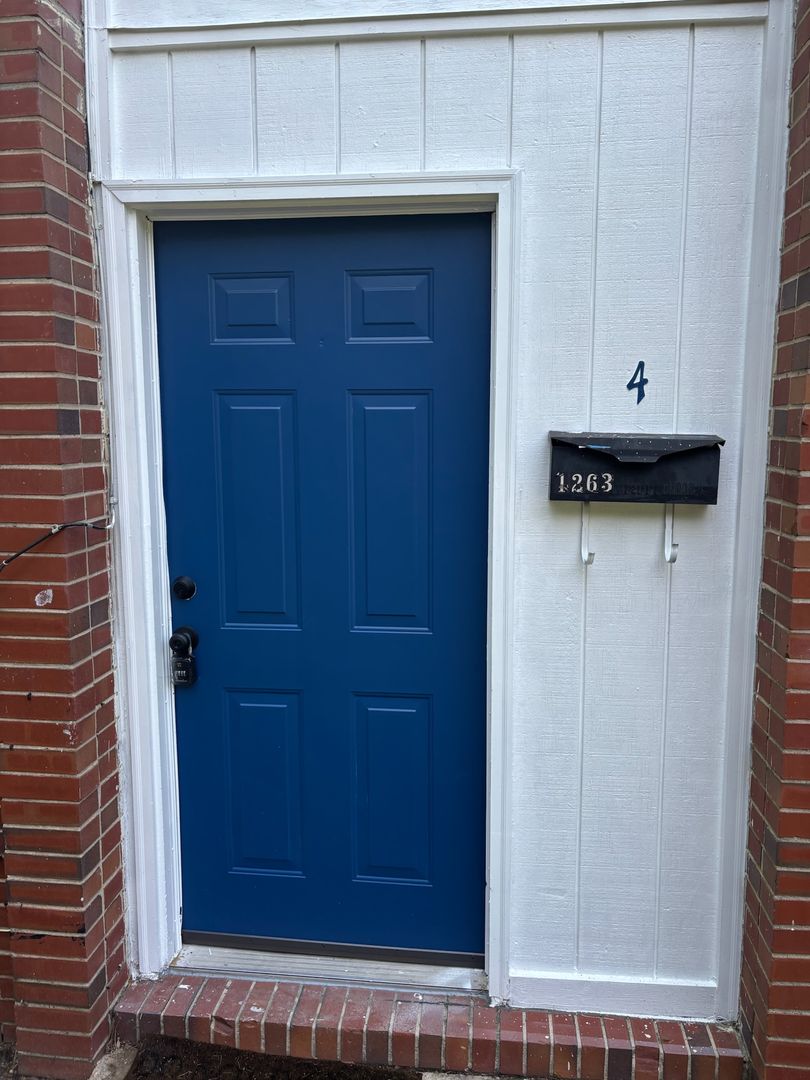 Columbus Apartment: 1263 Cedar Avenue