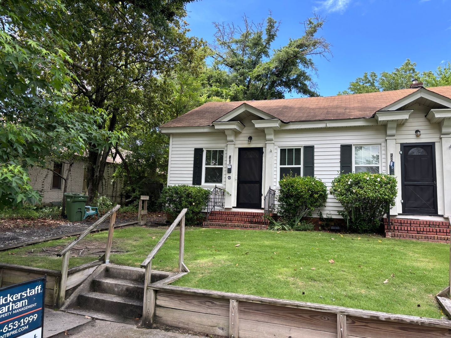 Columbus Apartment: 1405 Virginia Street