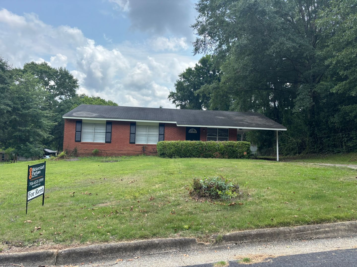 Columbus House: 6270 Stoneway  Drive
