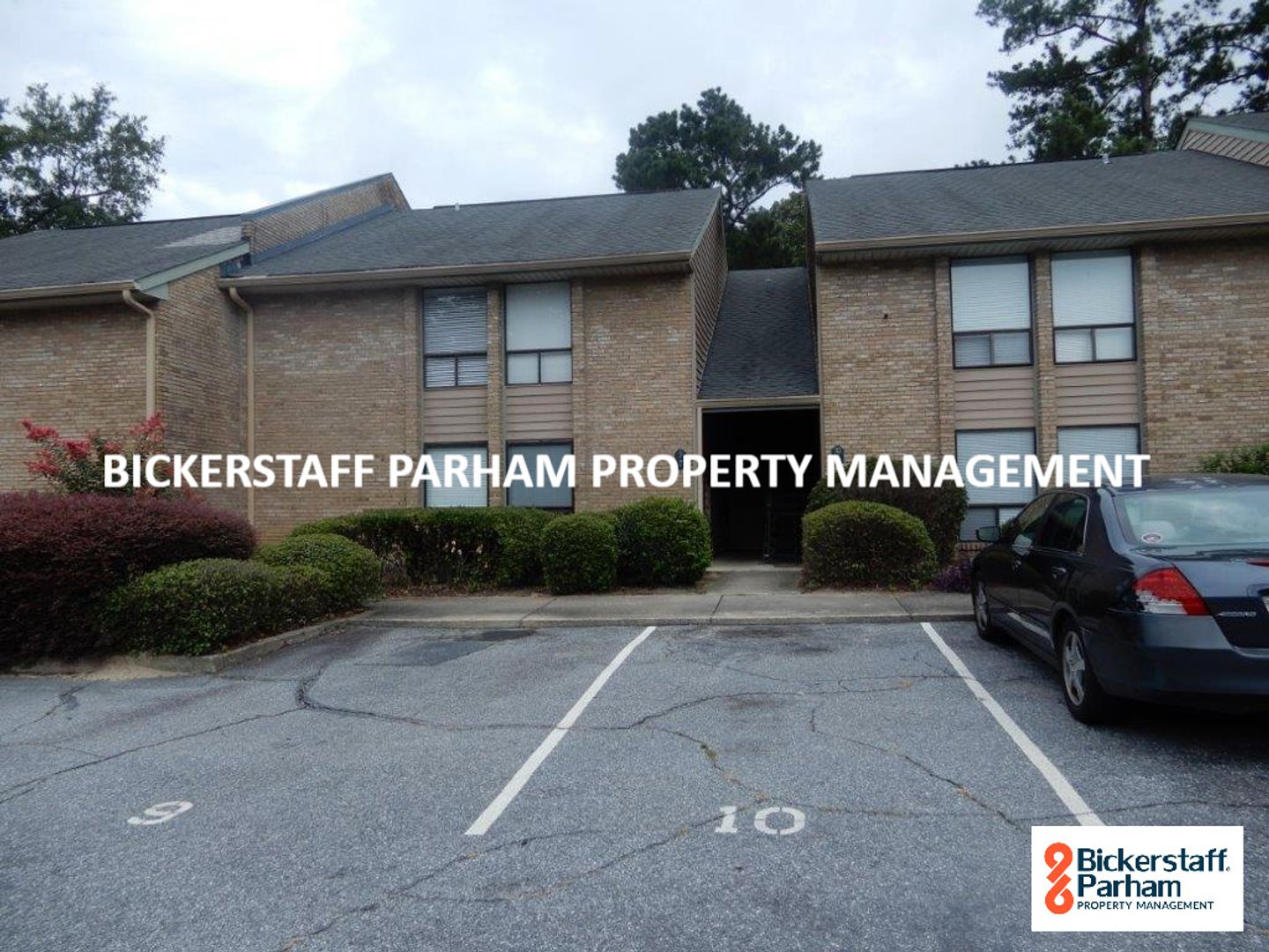Columbus House: 4312 Old Macon Rd #8