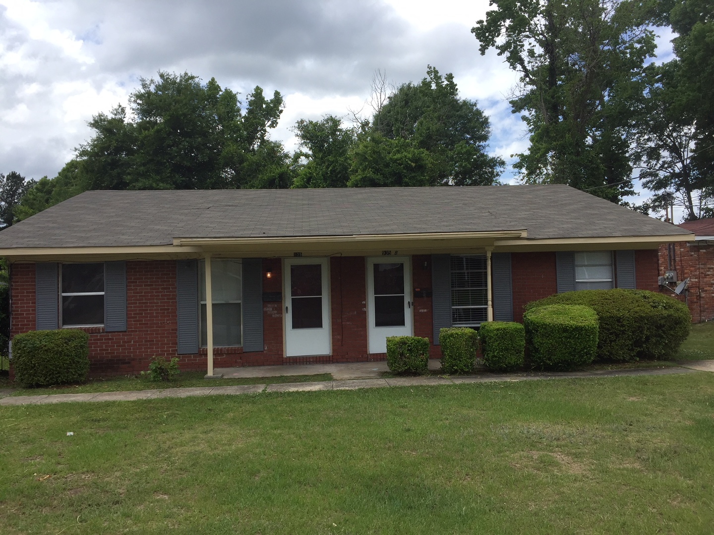 Columbus Apartment: 935 Pembrook Drive