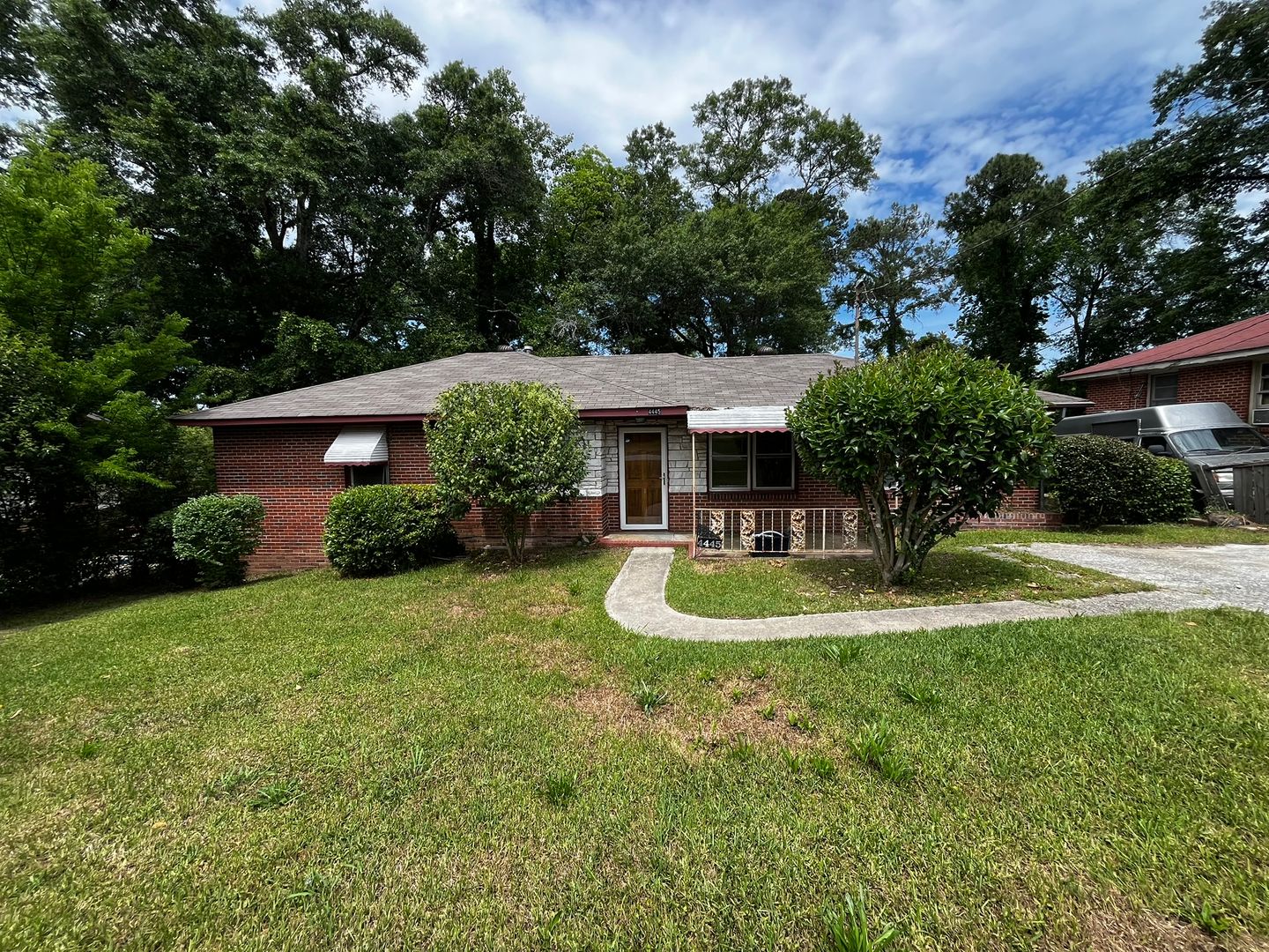 Columbus House: 4445 Sims Street