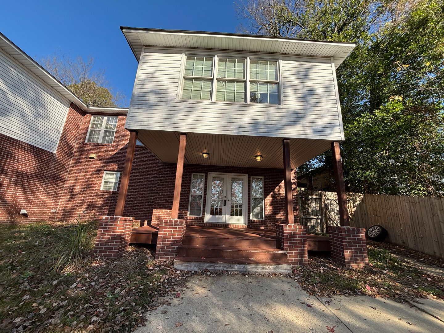 Columbus Apartment: 1338 Virginia Street