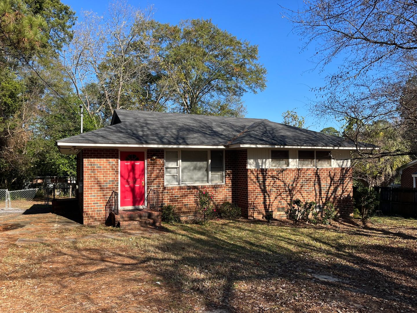 Columbus House: 2919 West Britt David Road