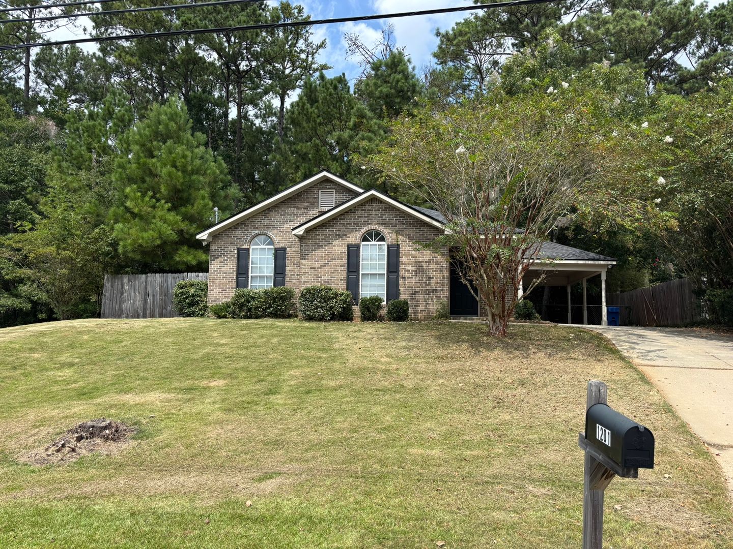 Columbus House: 1201 Canaan Court
